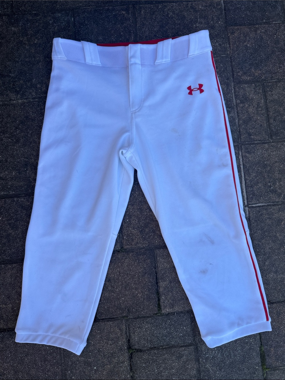 Under Armour White with Red Piping Youth Large Baseball Knickers
